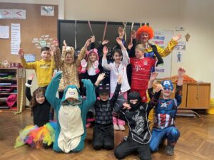 „Helau“ heißt es am Rosenmontag in der Sonnenschule