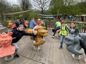 Erlebnisreicher Tag für unsere Sonnenkinder im Abenteuer- und Erlebnispark Ketteler Hof