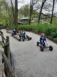 Erlebnisreicher Tag für unsere Sonnenkinder im Abenteuer- und Erlebnispark Ketteler Hof